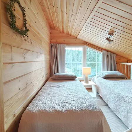 Ruka, Riversidevilla With Sauna, Fireplace, Terrace, Wifi, Aurora, Swimming Loma-asunnot *
