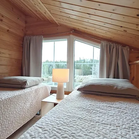 Loma-asunnot Ruka, Riversidevilla With Sauna, Fireplace, Terrace, Wifi, Aurora, Swimming Ruka